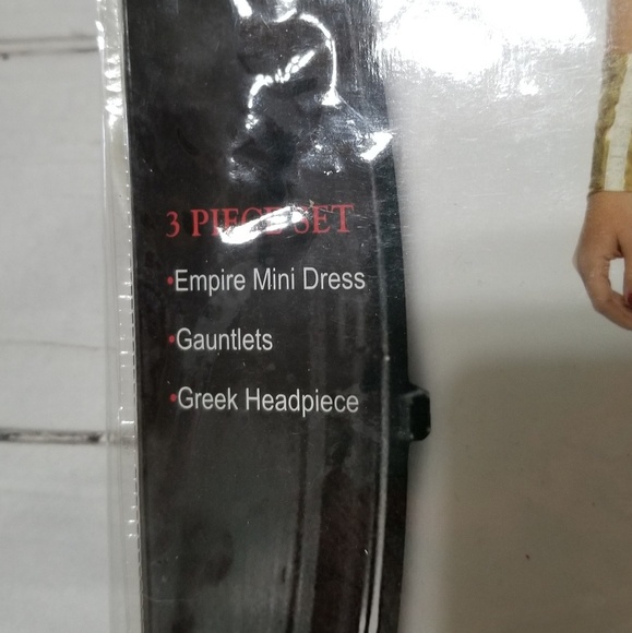 Women's Alluring Aphrodite Sexy Halloween Costume - Picture 3 of 5